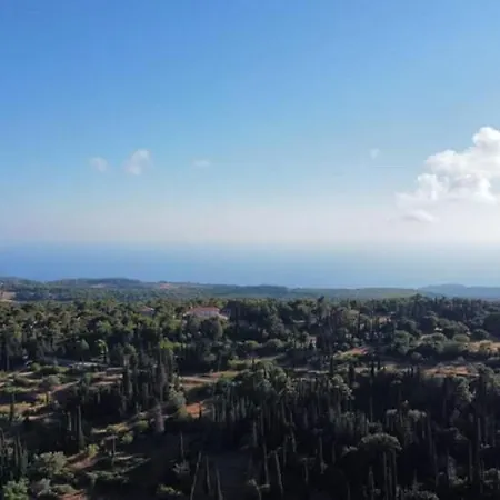 Antoon Holiday home Gyri