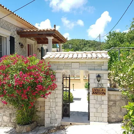 Antoon Holiday home Gyri