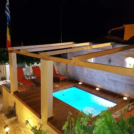 Antoon Holiday home *