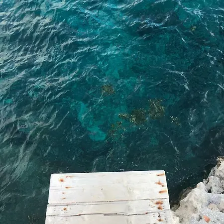 بيت للعطل Antoon Yírion