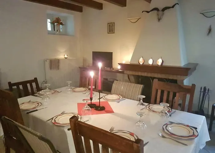 Antoon Case de vacanță